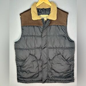 Roebuck & Co. Men's Black & Corduroy Puffer Vest